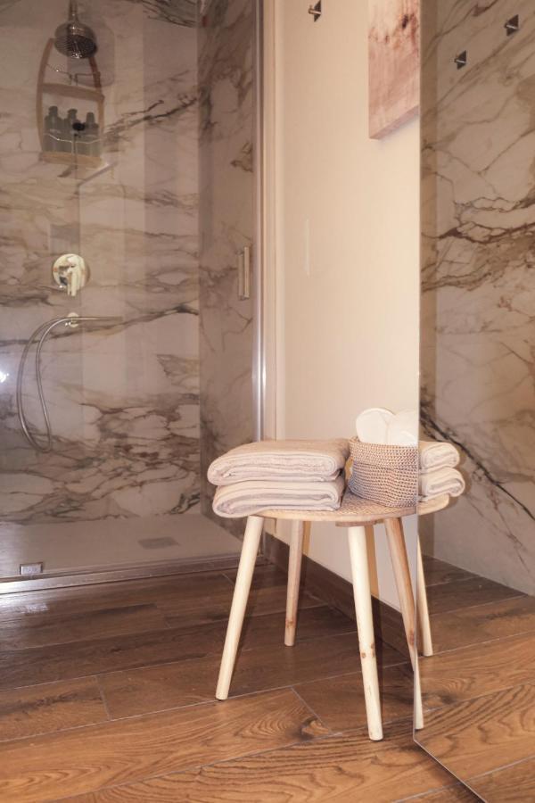 Suite Yenne Cagliari Exterior foto